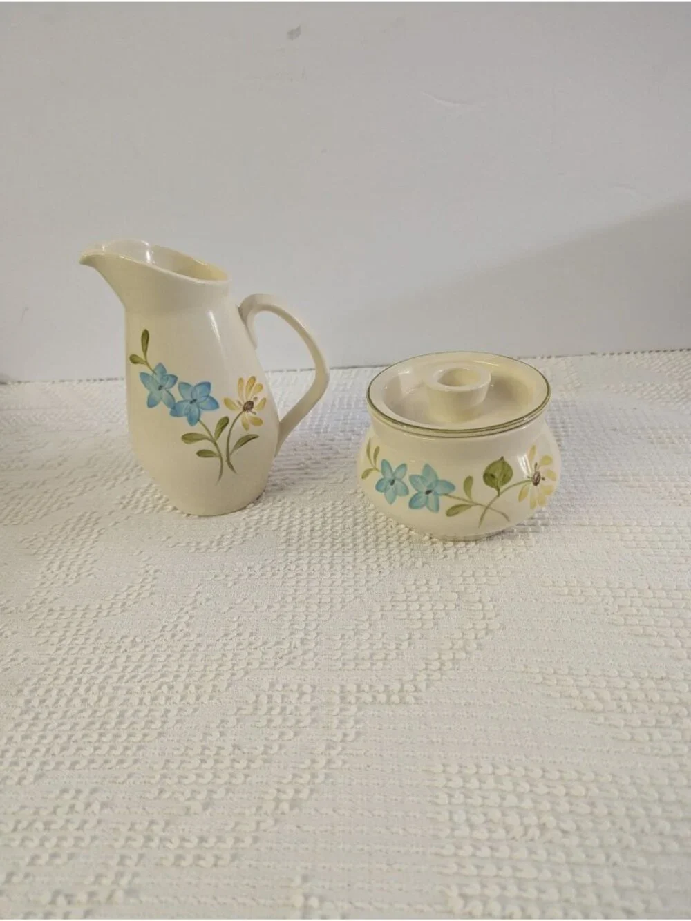 Vintage Franciscan DAISY Creamer Pitcher and Sugar Dish with Lid Pottery